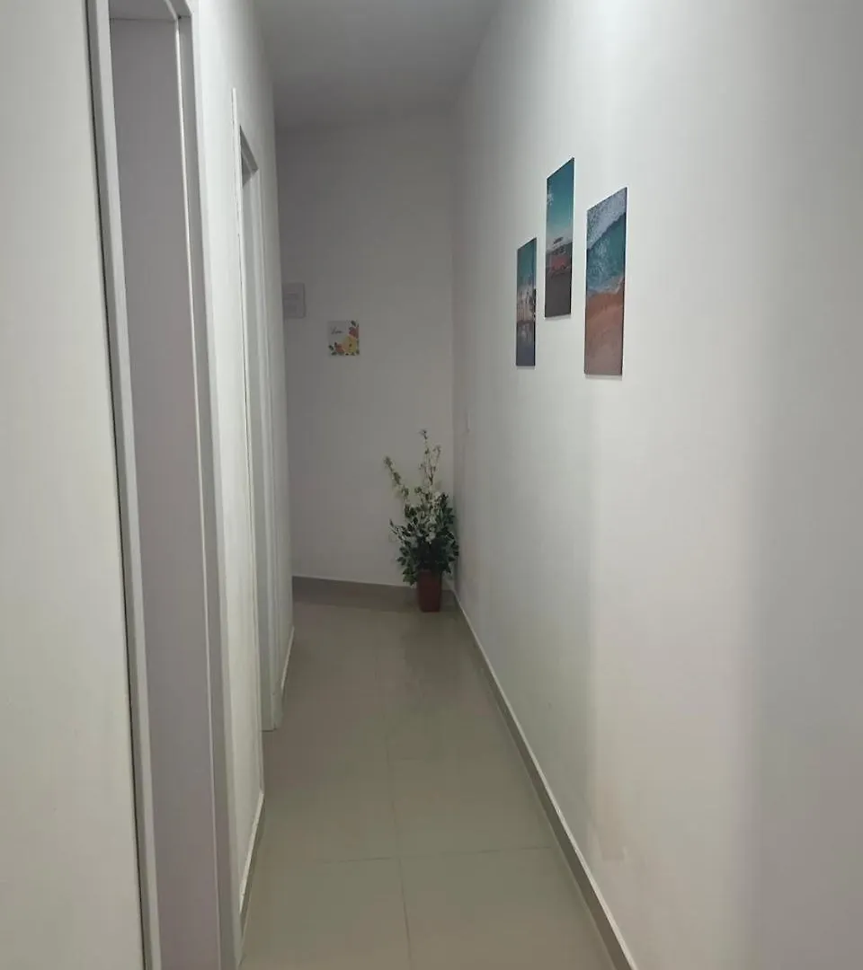 Apto Super Amplo E Confortavel Piçarras