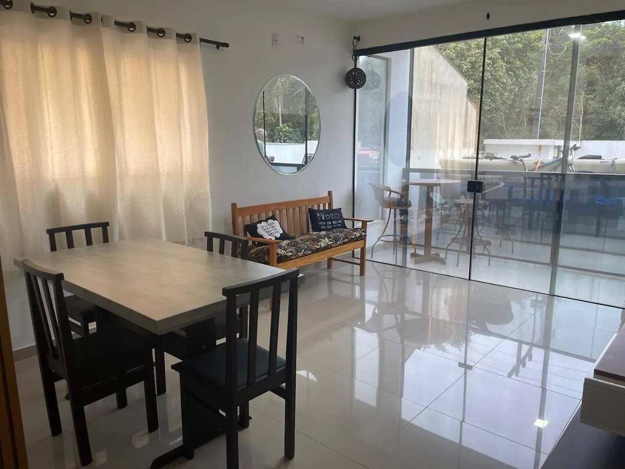 Apto Super Amplo E Confortavel Piçarras 0*,
